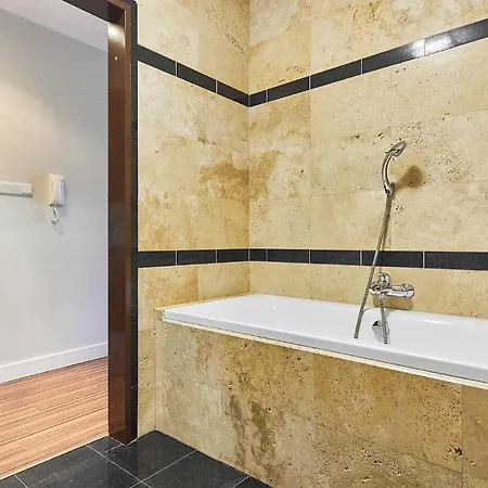 - Morski Zeromskiego Apartman *